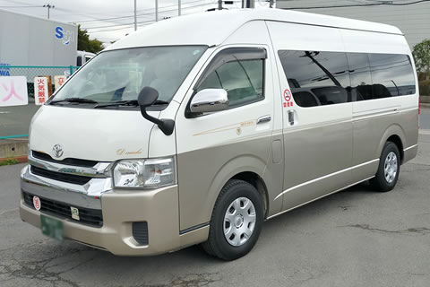 写真：ハイエースグランドキャビン1